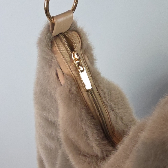NEW Faux Fur brown shoulder bag - Picture 9 of 9